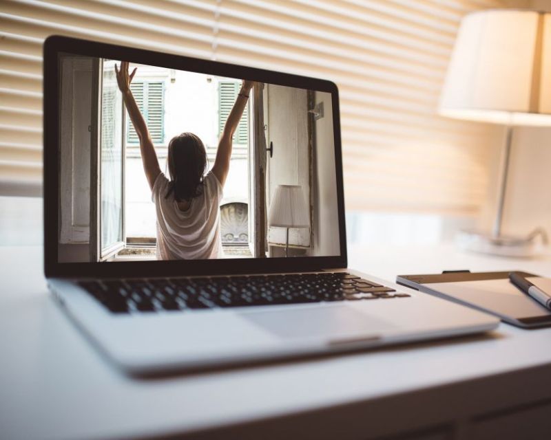 Cara Mengganti Wallpaper Laptop Paling Mudah untuk Pemula